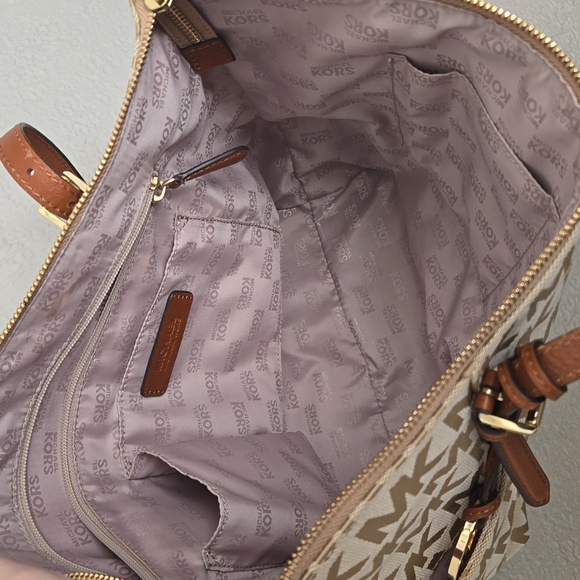 Michael Kors Tote - Picture 10 of 15
